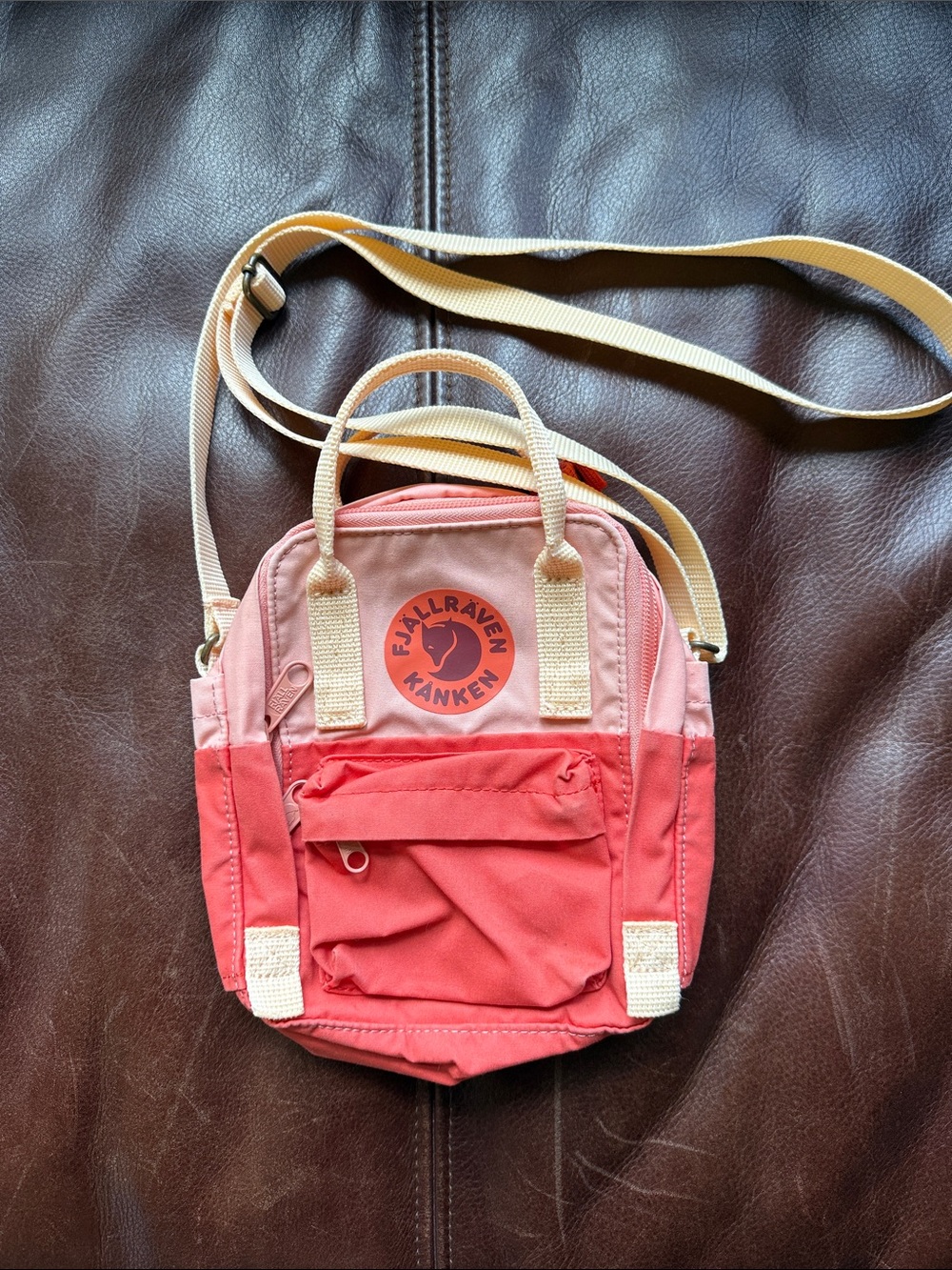 Fjallraven Two-Tone Poppy Fields Kanken Crossbody Bag